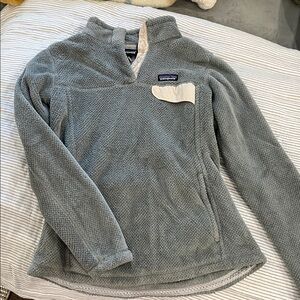 Patagonia Gray and Cream Fleece Pullover